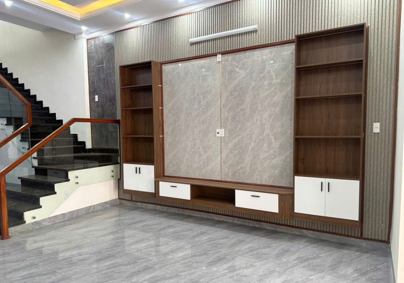Bán nhà đường Nguyễn Chí Thanh, phường Hội Phú, Gia Lai