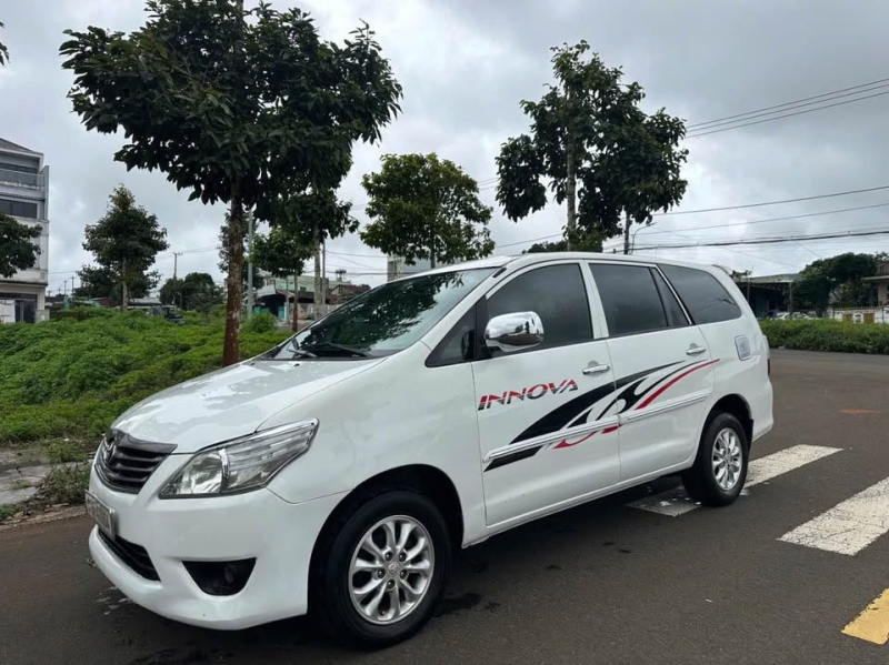 BÁN TOYOTA INNOVA (ĐỜI 2015) SỐ SÀN